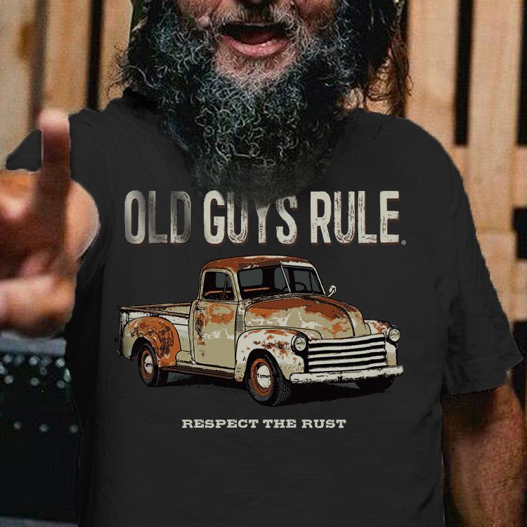 Old Guys Rule Vintage Car Pattern Design Mens T-shirt - Outlets Forever