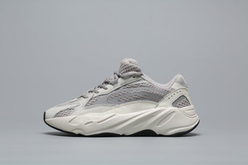 Adidas Yeezy Boost 700 V2 Men/Women's Running Shoes - CADEAUME