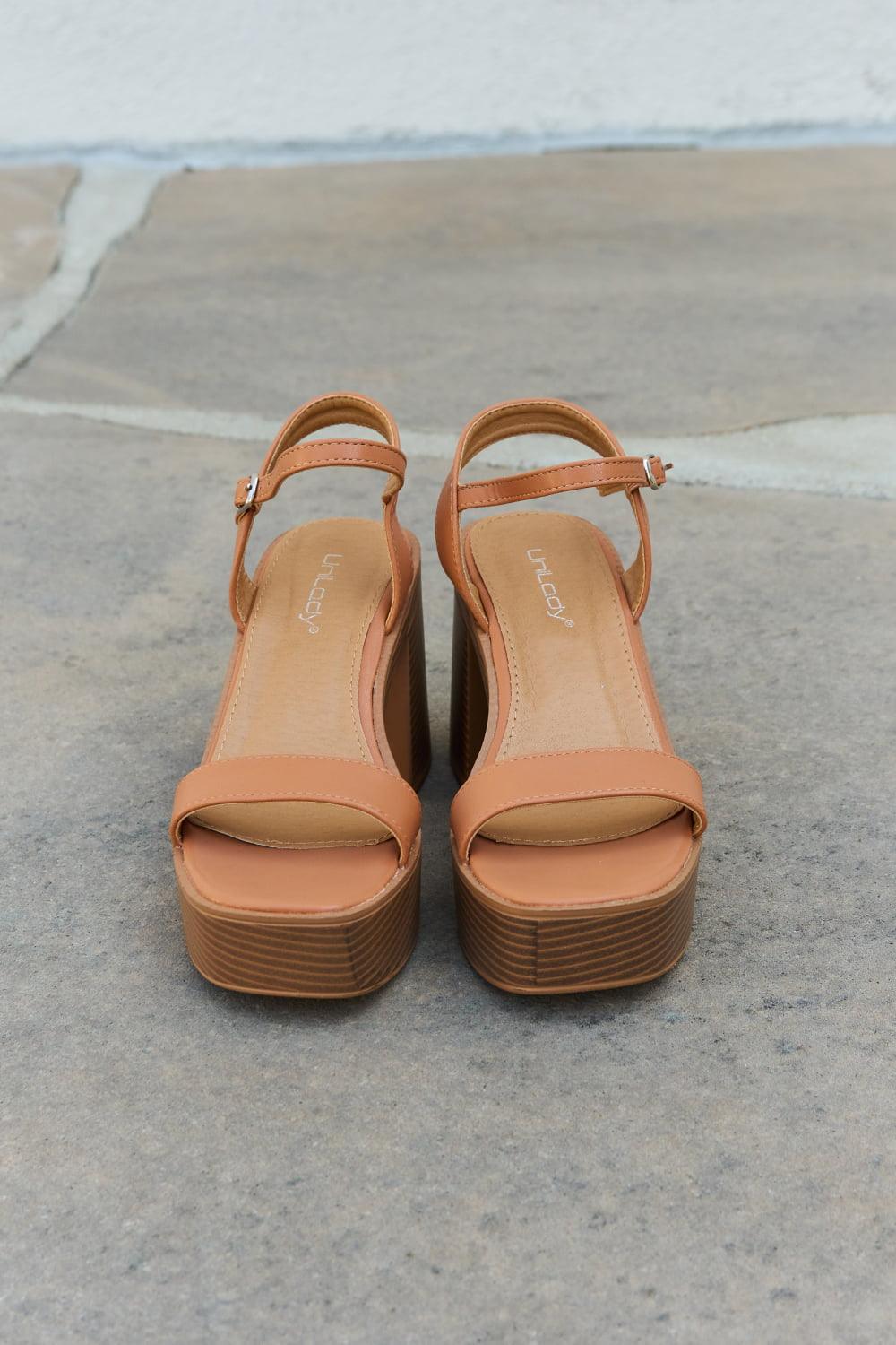 Weeboo Feel It Platform Heel Sandals - CADEAUME